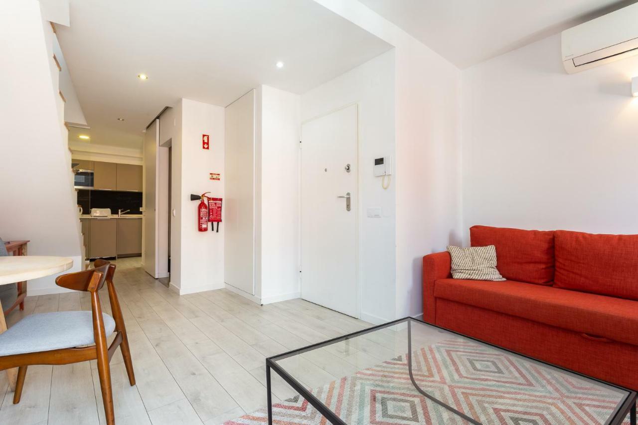 Tram 28 Duplex Apartamento *